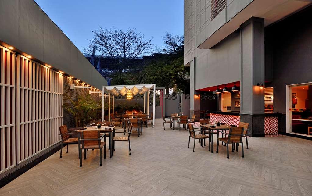 Park Inn By Radisson New Delhi Lajpat Nagar Ресторант снимка