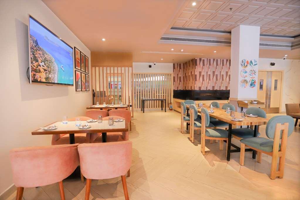 Park Inn By Radisson New Delhi Lajpat Nagar Ресторант снимка