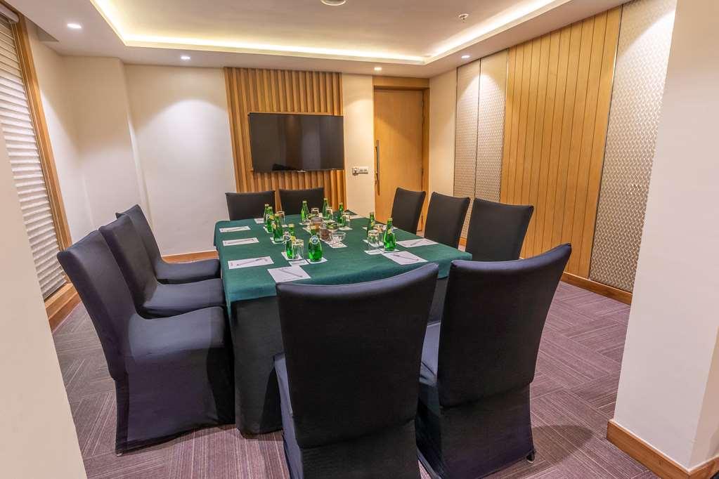 Park Inn By Radisson New Delhi Lajpat Nagar Съоръжения снимка